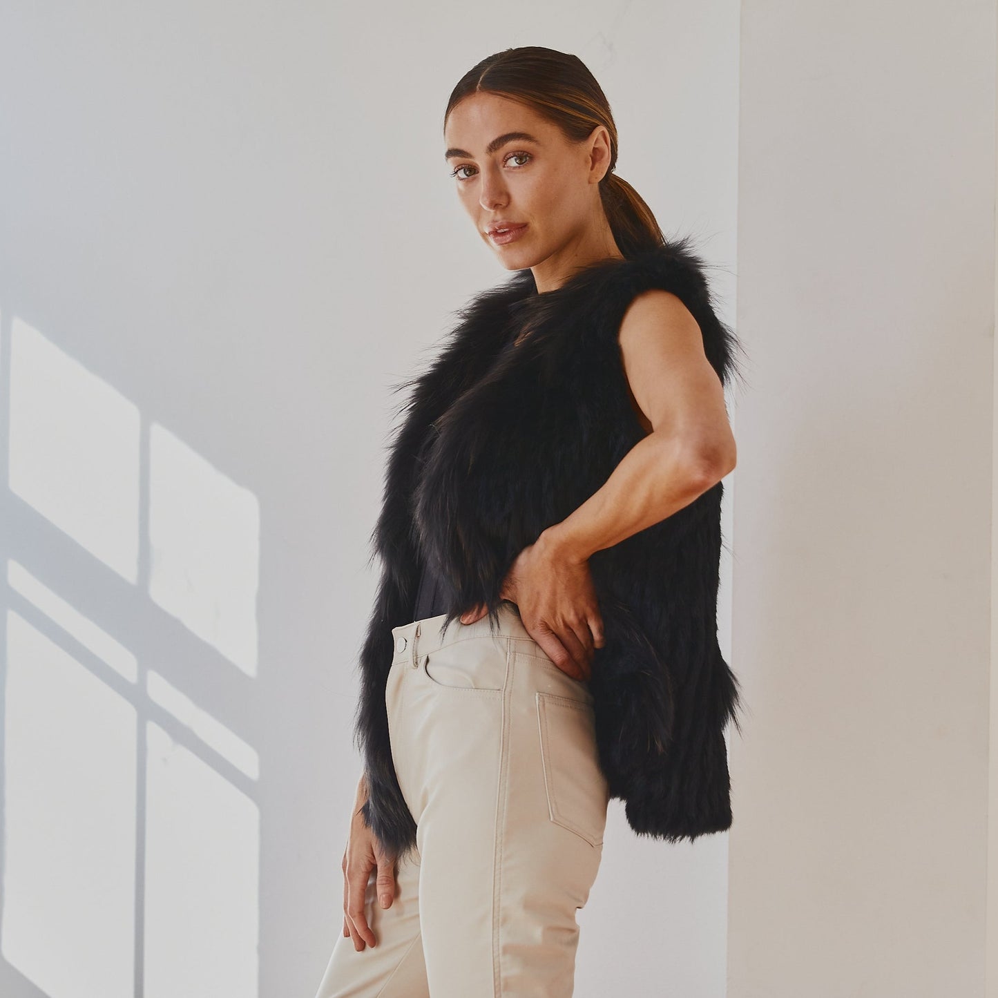 Lady Luxe Fur Vest Black