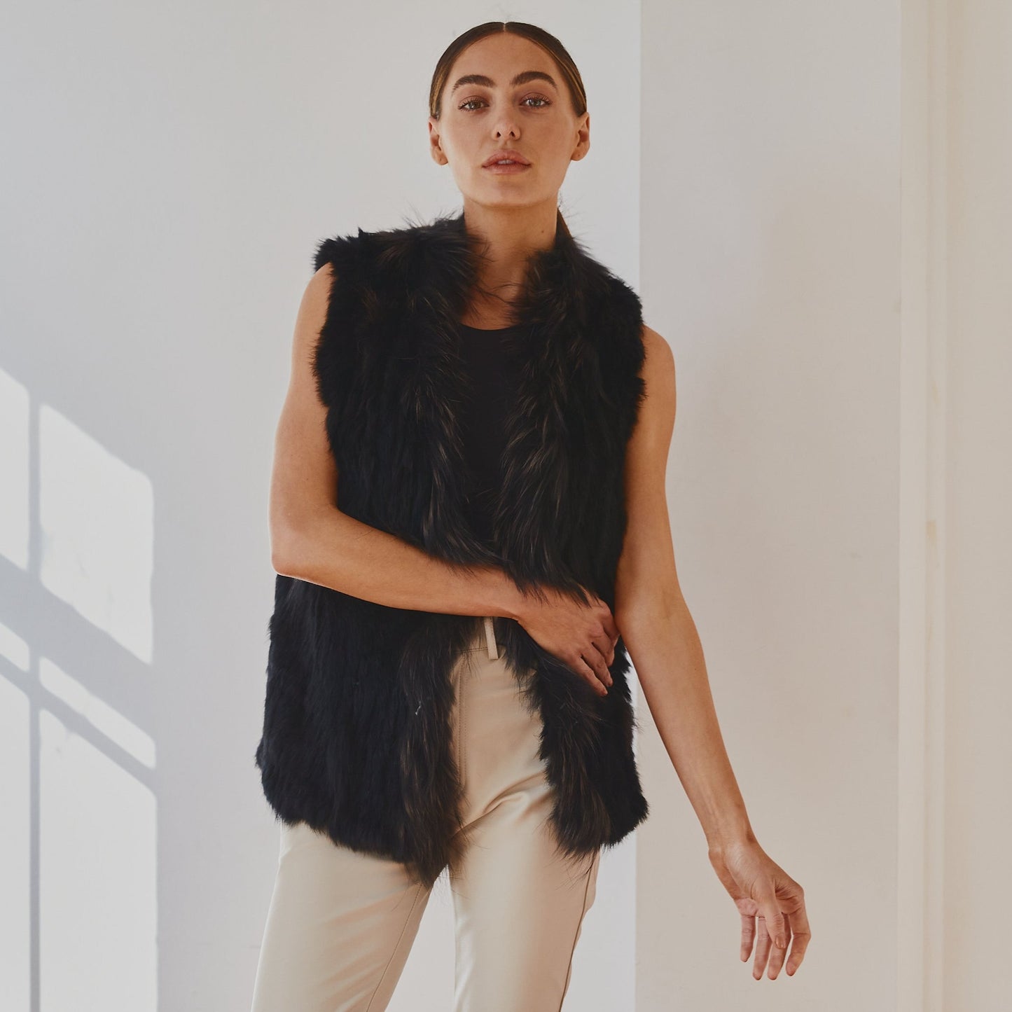Lady Luxe Fur Vest Black