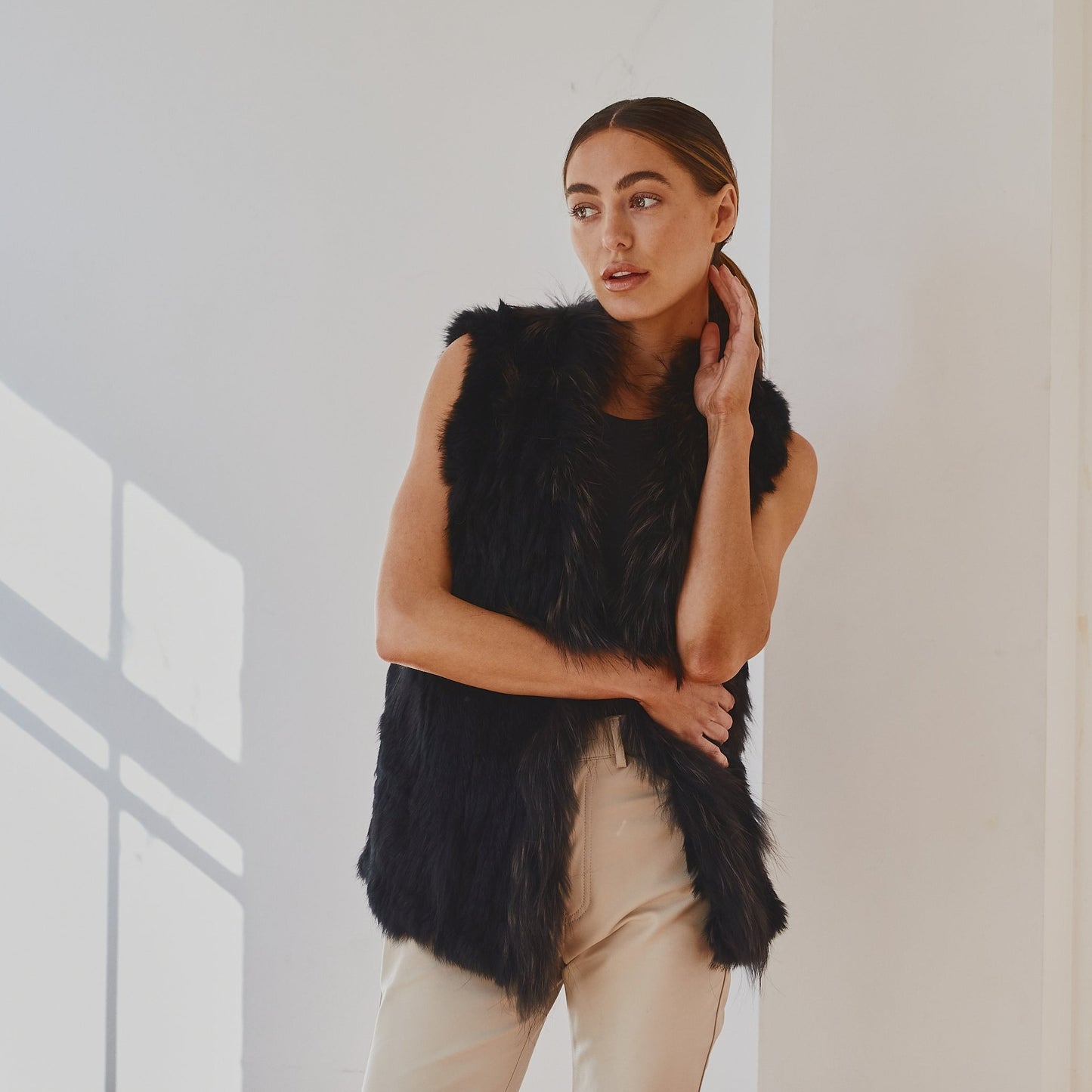 Lady Luxe Fur Vest Black