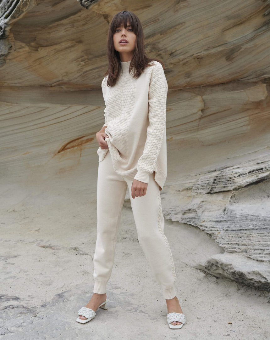 Nika knit pants Almond (SAMPLE)