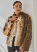 Load image into Gallery viewer, Faux Fur Jacket Wildcat

